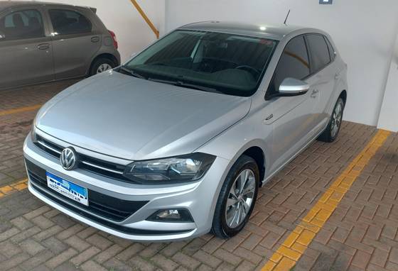 VOLKSWAGEN POLO 1.0 200 TSI COMFORTLINE AUTOMÁTICO VOLKSWAGEN POLO 1.0 200 TSI COMFORTLINE AUTOMÁTICO